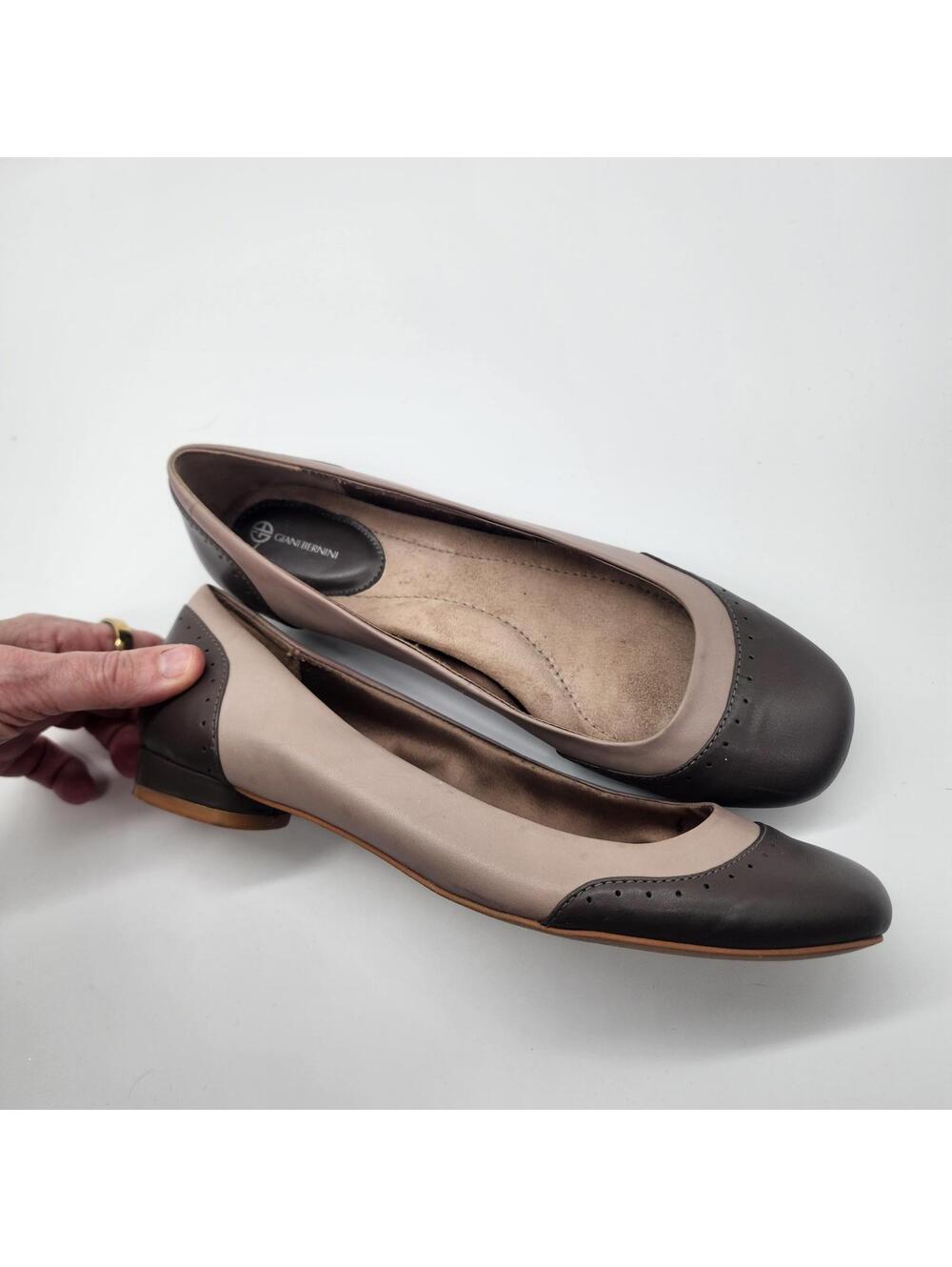 EUC Giani Bernini Taupe Oxford Slip-On Ballet Flats clean flawless 9 M